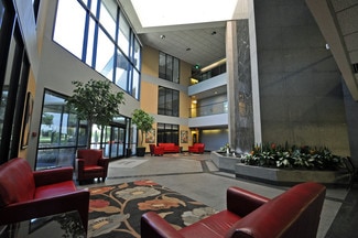 More details for 800 W Arbrook Blvd, Arlington, TX - Medical for Lease