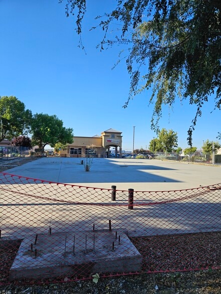 1349 W Pacheco Blvd, Los Banos, CA for sale - Building Photo - Image 1 of 6