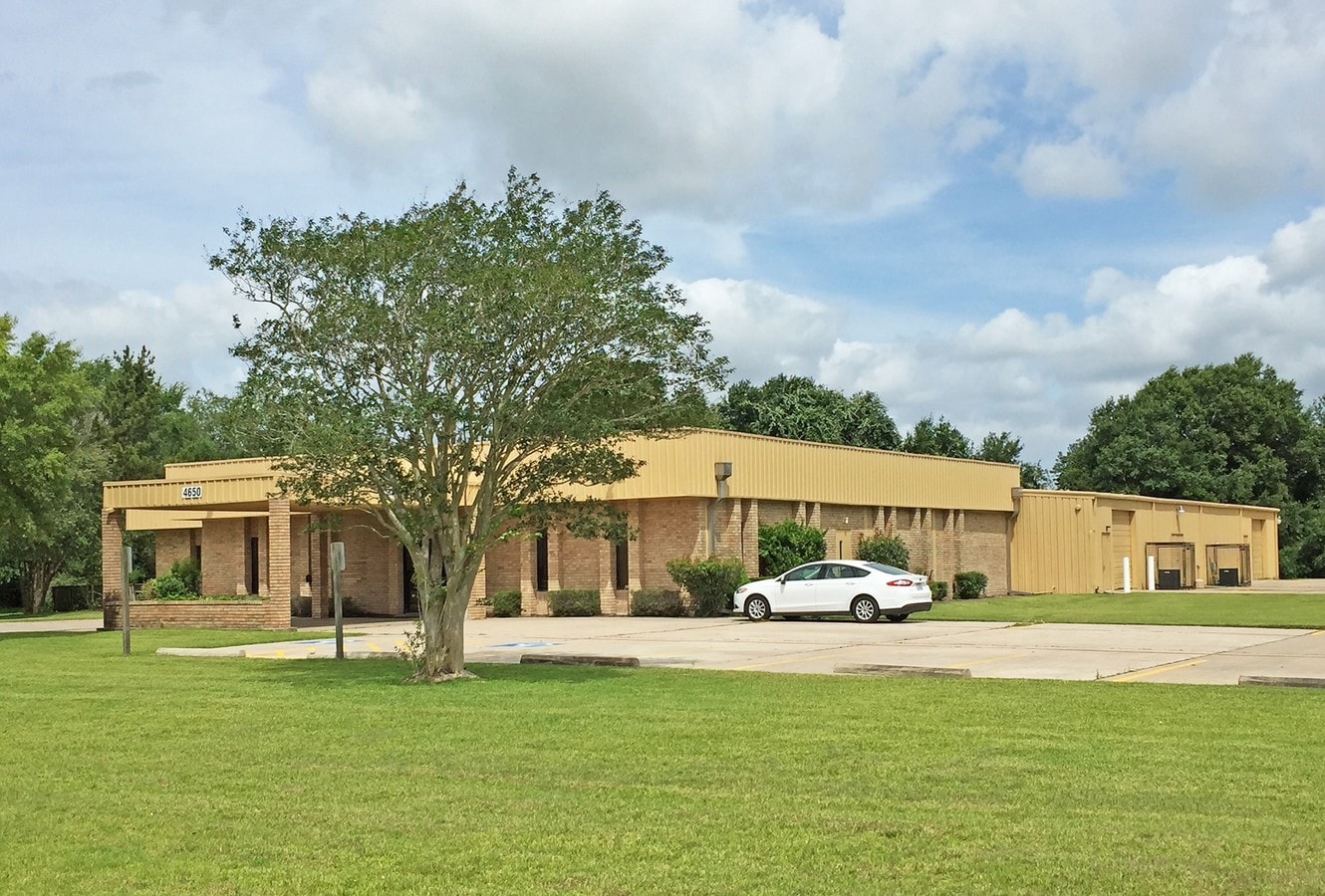 4650 Dixie Farm Rd, Pearland, TX 77581