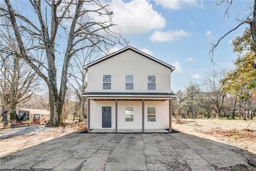 13 Door Portfolio - Immediate income portfolio of 12 properties for sale on LoopNet.com - Building Photo - Image 2 of 14