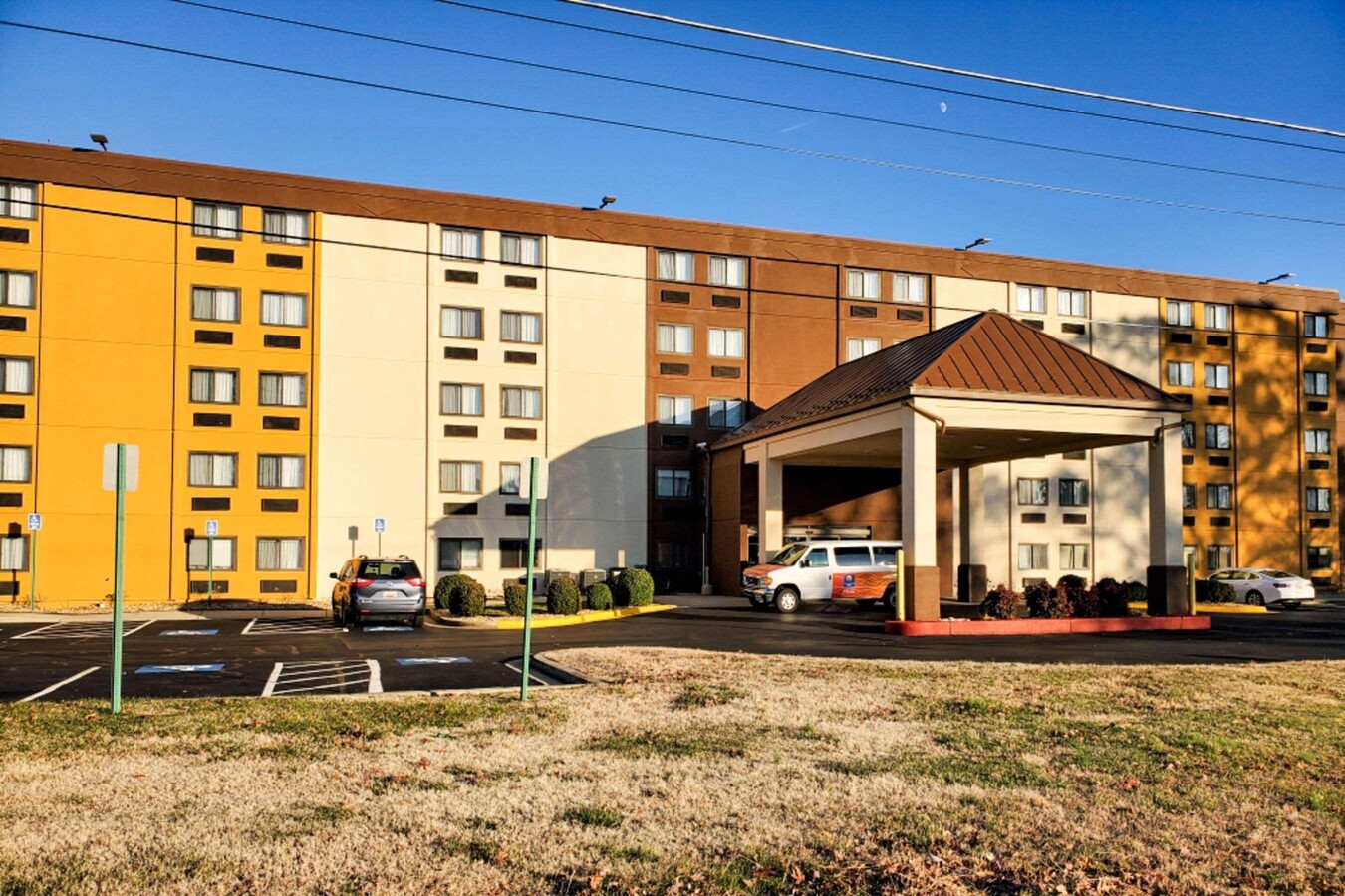 6363 Oxon Hill Rd, Oxon Hill, MD 20745 - Comfort Inn Oxon Hill | LoopNet