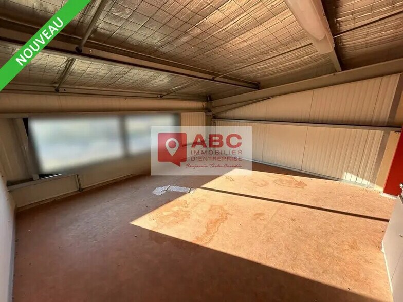 Industrial in Frontignan for lease - Building Photo - Image 3 of 8