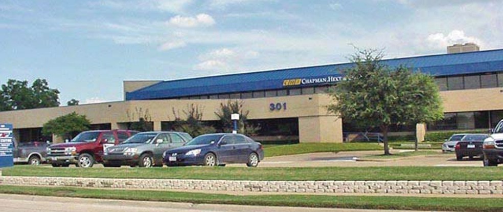 301 S Sherman St, Richardson, TX for lease - Building Photo - Image 3 of 4