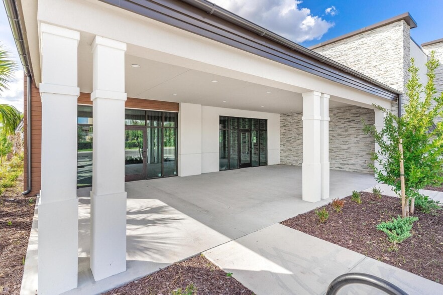 6002 Sand Lake Vista, Orlando, FL for lease - Building Photo - Image 3 of 25