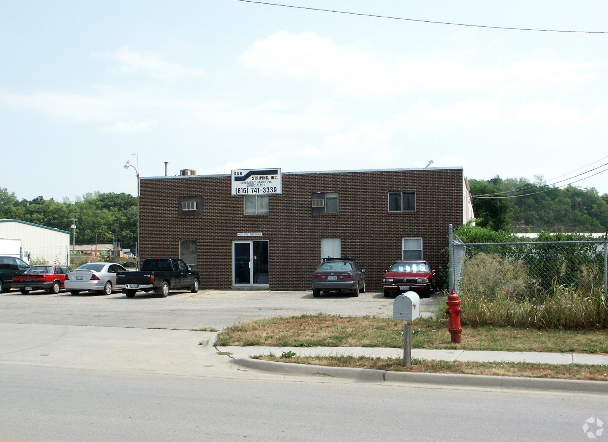 4125 NW Riverside Dr, Riverside, MO 64150