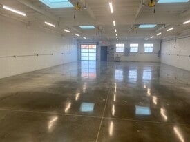 126 Arena St, El Segundo CA - Warehouse