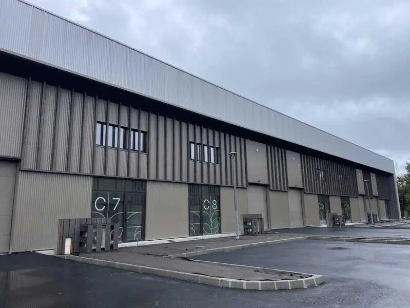 Retail in Mérignac for lease Building Photo- Image 1 of 9