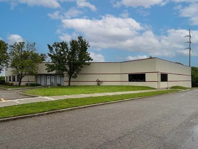 9870 A Redhill Dr, Blue Ash, OH for lease Building Photo- Image 1 of 20
