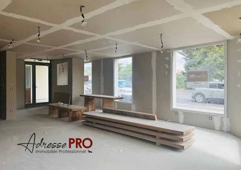 Retail in Gradignan for sale - Interior Photo - Image 1 of 2