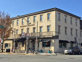 Woodbury Crossing & Carriage House - Parking Garage