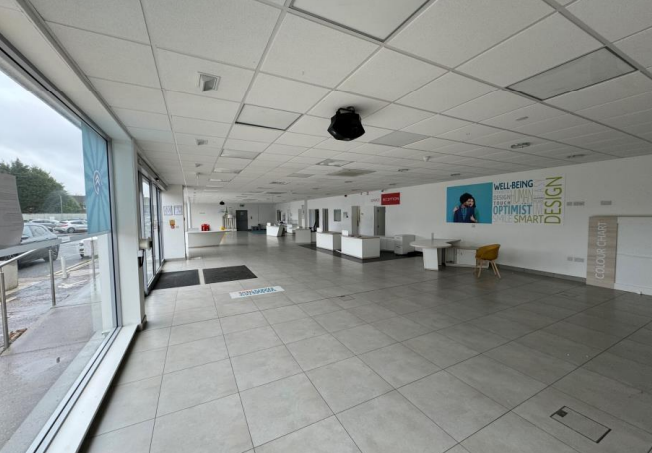 Westminster Rd, Canterbury for lease - Interior Photo - Image 2 of 7