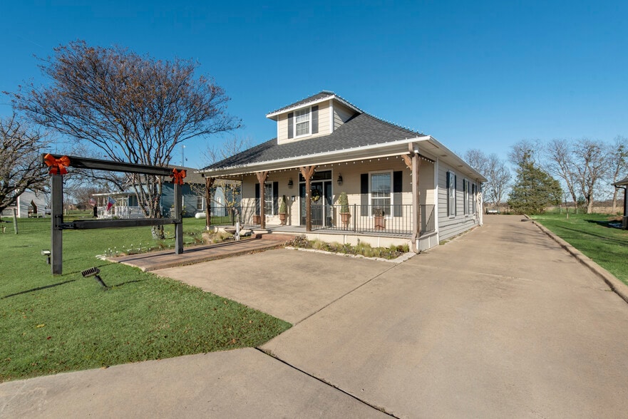 1271 S State Highway 205, Rockwall, TX for lease - Building Photo - Image 1 of 15