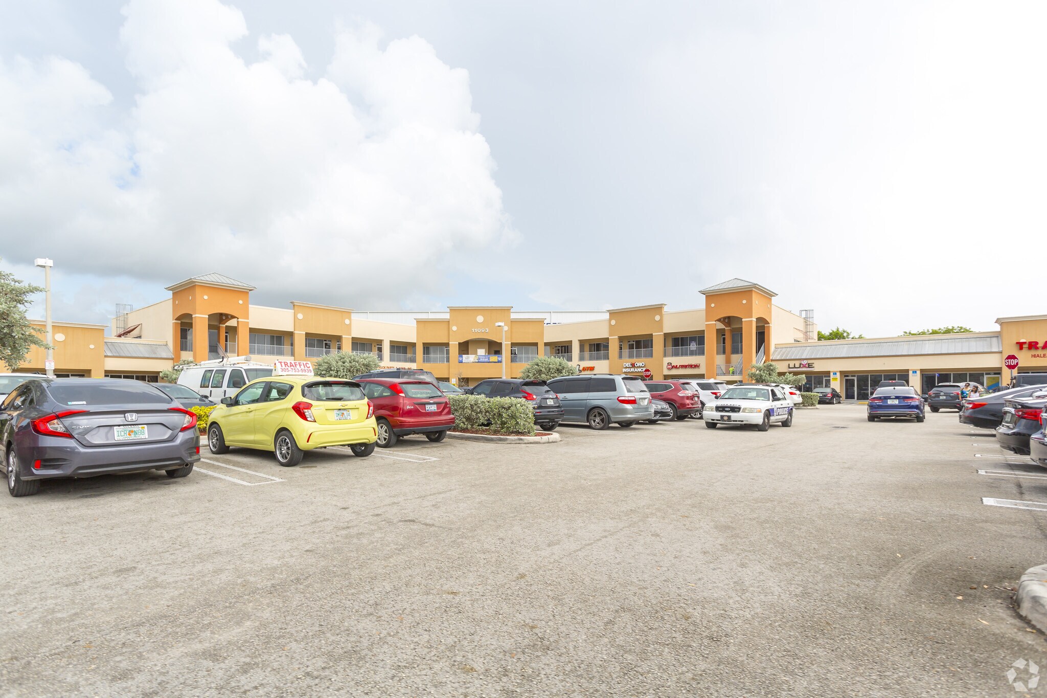 1109111093 NW 138th St, Hialeah, FL 33018 Impact Commercial Center