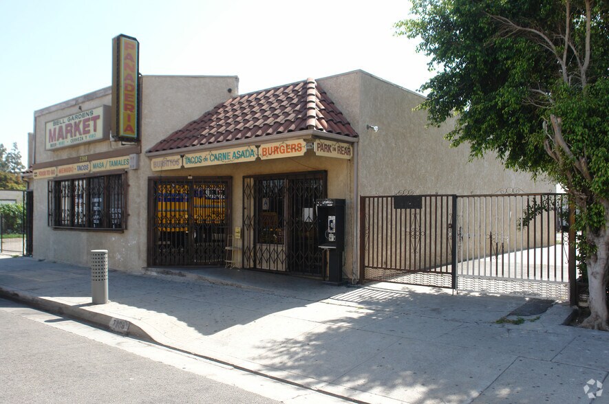 7208 Garfield Ave, Bell, CA for sale - Primary Photo - Image 1 of 7