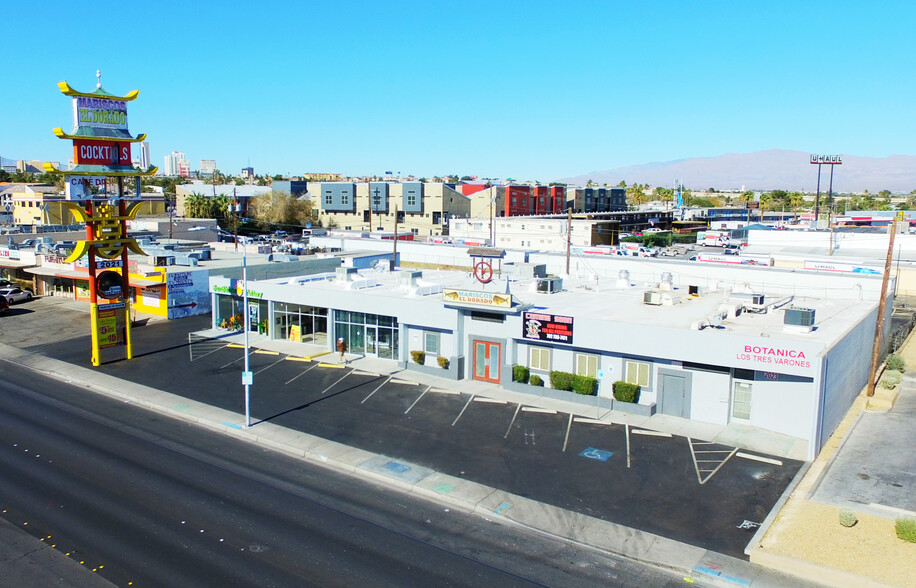 2021 E Charleston Blvd, Las Vegas, NV for lease - Building Photo - Image 1 of 26