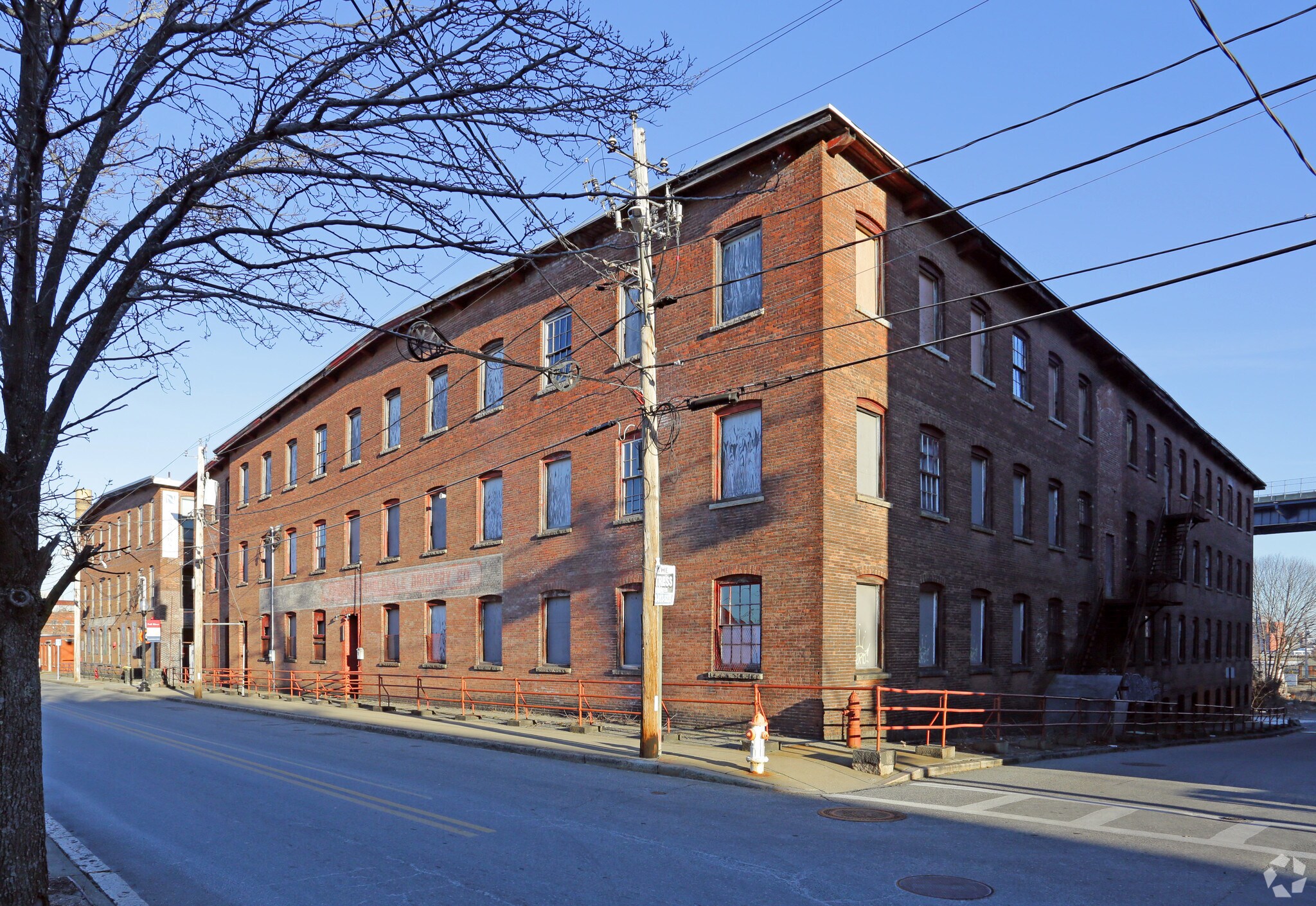 16 Anawan St, Fall River, MA for sale Primary Photo- Image 1 of 1