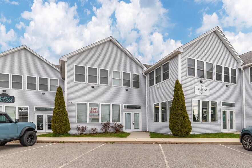 1216 New Zealand Rd, Seabrook, NH 03874 Retail for Lease