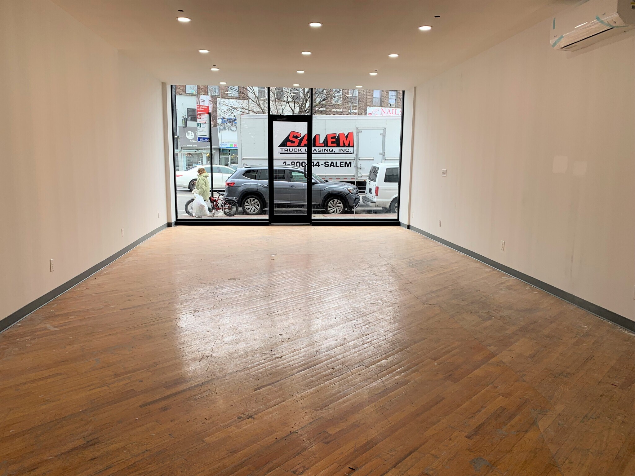 1219 Kings Hwy, Brooklyn, NY for lease Interior Photo- Image 1 of 3