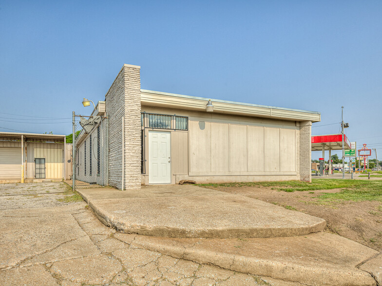 901 N Virginia Ave, Oklahoma City, OK for sale - Building Photo - Image 2 of 43