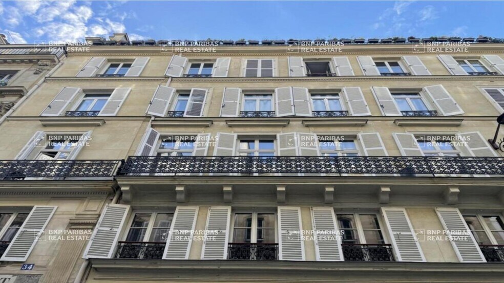 32 Rue Washington, Paris for sale - Building Photo - Image 1 of 14