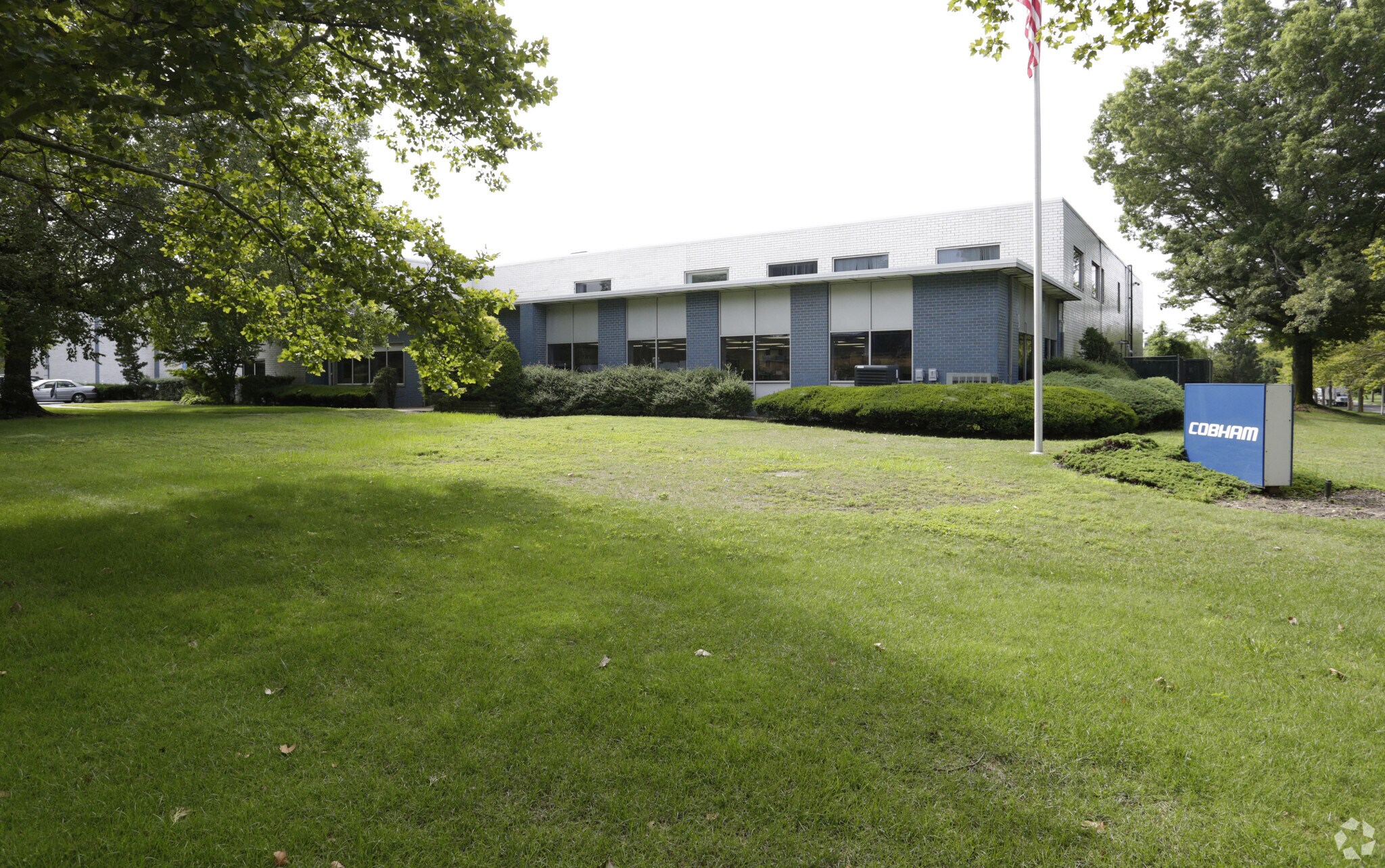 350 Kennedy Dr, Hauppauge, NY for sale Primary Photo- Image 1 of 1