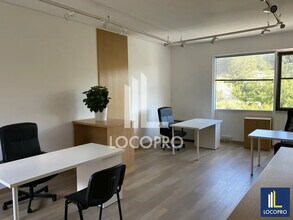 Retail in Le Cannet for sale Interior Photo- Image 1 of 3
