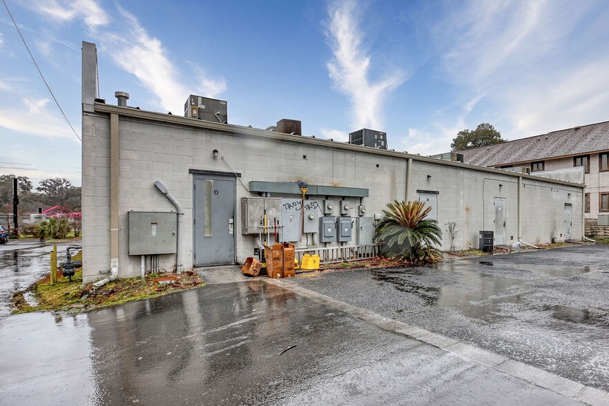 10510 Abercorn St, Savannah, GA for lease - Building Photo - Image 2 of 3