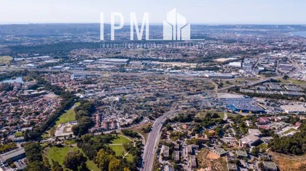 Retail in Istres for lease - Aerial - Image 2 of 4