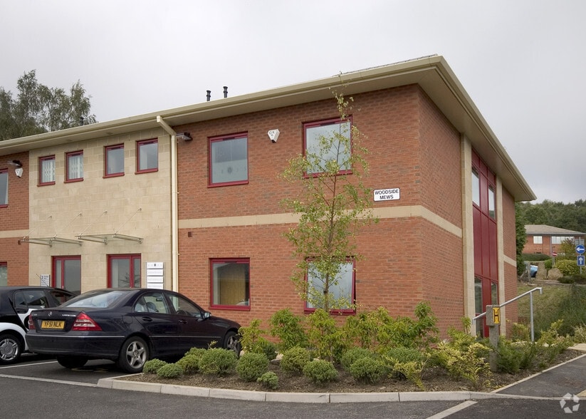 Clayton Wood Clos, Leeds for sale - Primary Photo - Image 1 of 1