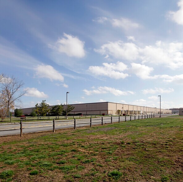 200 Birch Creek Rd, Swedesboro, NJ for lease - Building Photo - Image 1 of 8