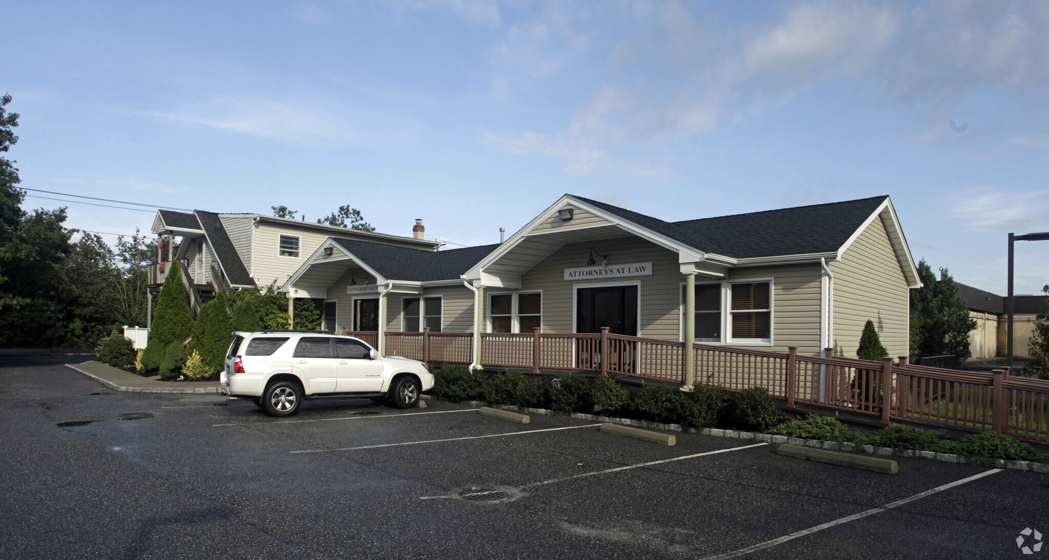 64 Old Riverhead Rd, Westhampton, NY for sale Primary Photo- Image 1 of 1