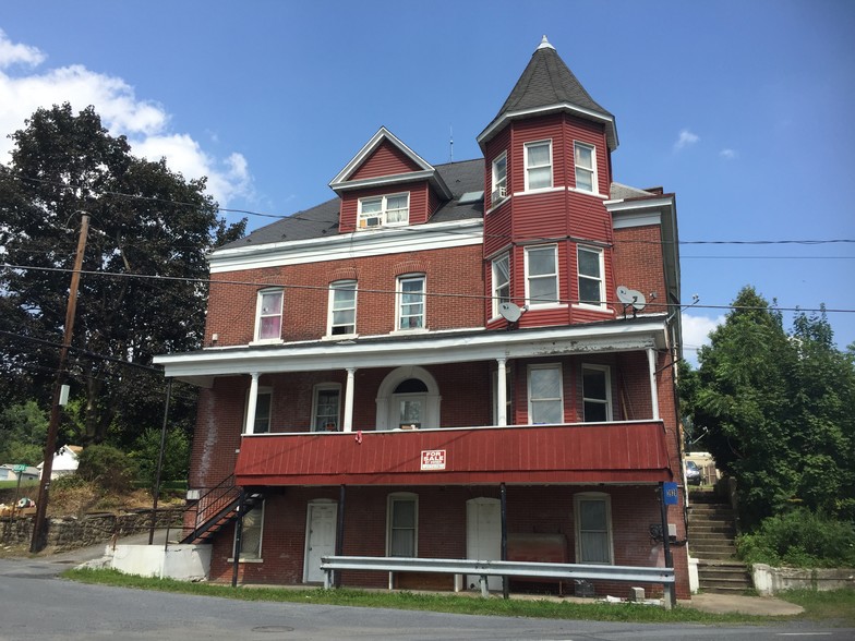 3939 Main St, Slatedale, PA 18079