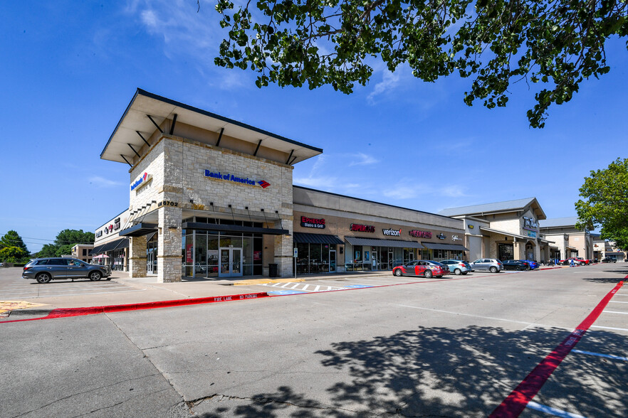 8805-8905 Lakeview Pky, Rowlett, TX for lease - Building Photo - Image 2 of 5