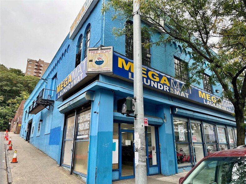210 S Broadway, Yonkers, NY for sale - Primary Photo - Image 1 of 1