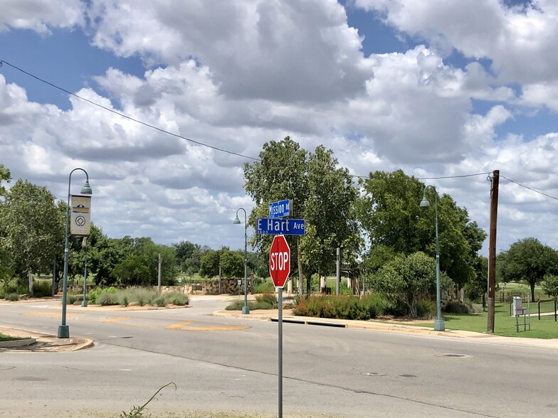 1807 Mission Rd, San Antonio, TX for sale - Building Photo - Image 2 of 16