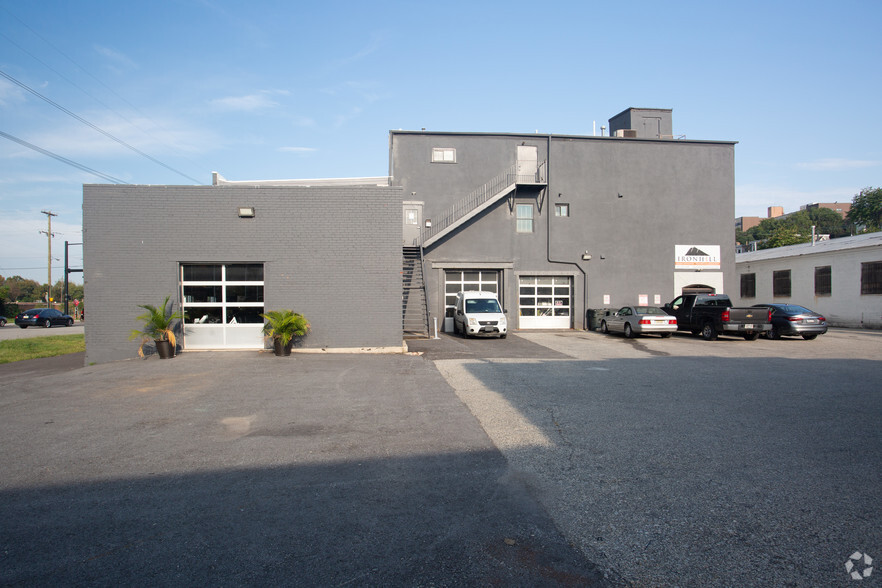 579 E Lafayette St, Norristown, PA for lease - Building Photo - Image 2 of 5