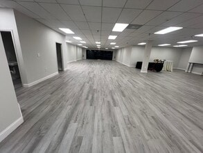 13919 Baltimore Ave, Laurel, MD for lease Interior Photo- Image 2 of 4