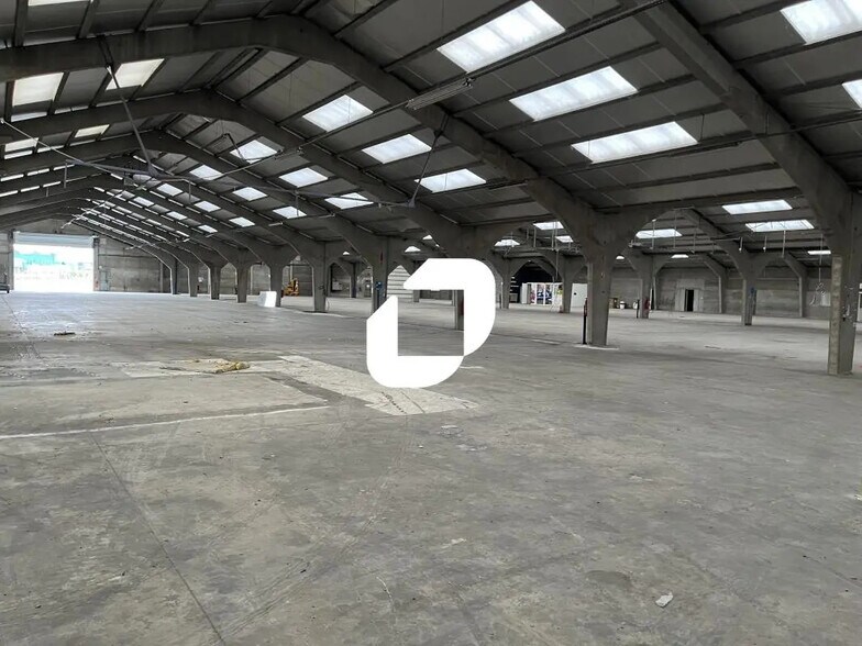 Office in Avion for lease - Interior Photo - Image 3 of 15