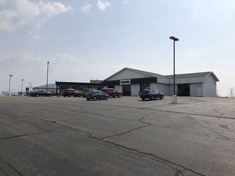 6883 W Main St, Kalamazoo, MI 49009