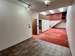 153-191 High St SE, Salem, OR for lease Interior Photo- Image 2 of 19