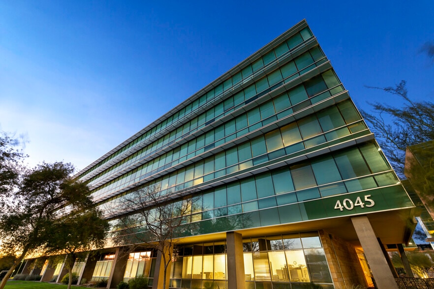 PXEd Corporate Headquarters portfolio of 3 properties for sale on LoopNet.com - Primary Photo - Image 3 of 3