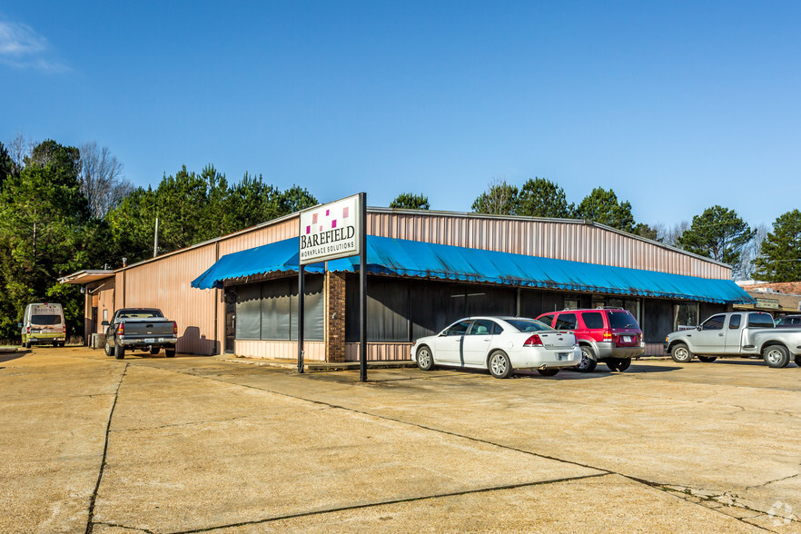 718 W Bankhead St, New Albany, MS for sale - Primary Photo - Image 1 of 1