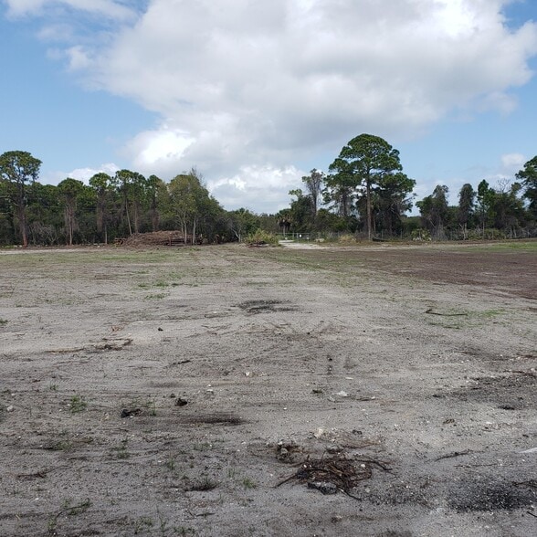 5590 N Highway 1, Palm Shores, FL for lease - Building Photo - Image 3 of 4