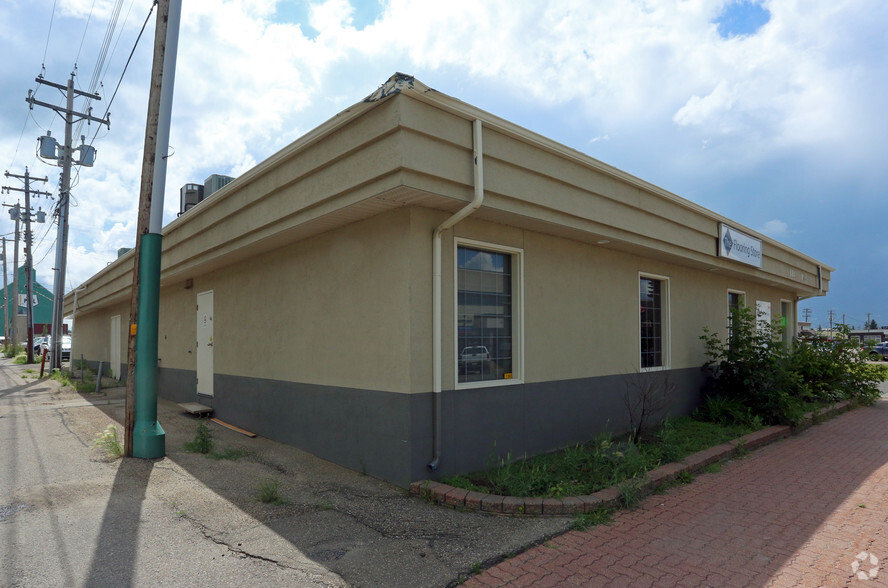 226 Mcleod Av, Spruce Grove, AB for lease - Building Photo - Image 2 of 2