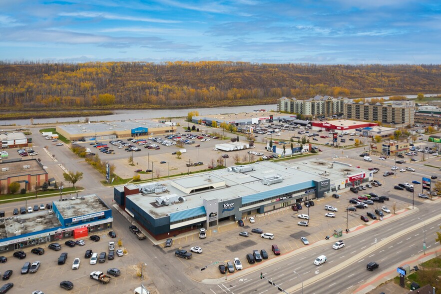 8600 Franklin Av, Fort McMurray, AB for lease - Primary Photo - Image 1 of 30