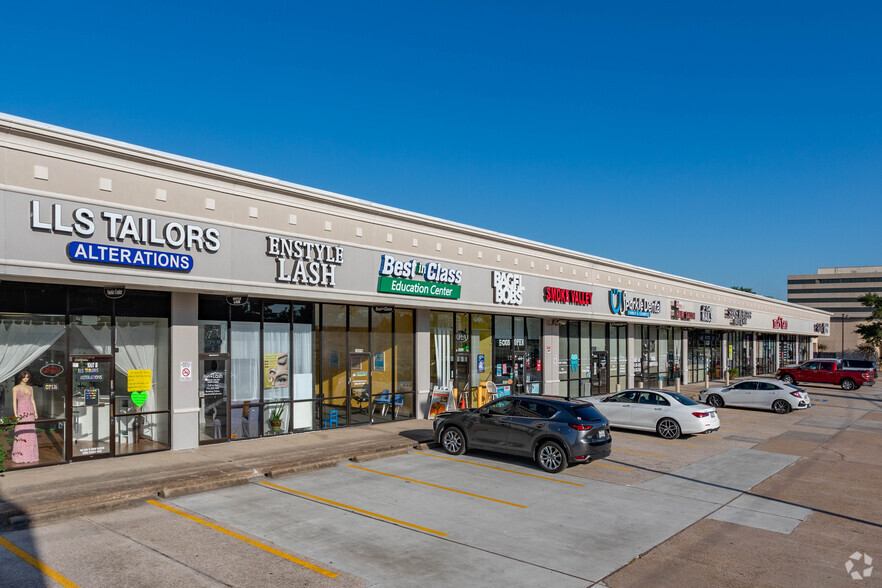 1001-1025 Dairy Ashford Rd, Houston, TX for lease - Building Photo - Image 3 of 9