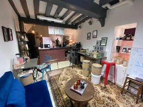 Retail in Chartres for lease Interior Photo- Image 2 of 10