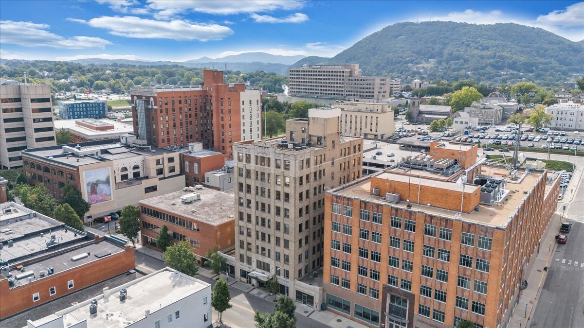 30 Franklin Rd SW, Roanoke, VA for lease Building Photo- Image 1 of 14