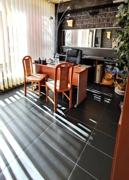 Retail in Nice for sale - Building Photo - Image 2 of 7