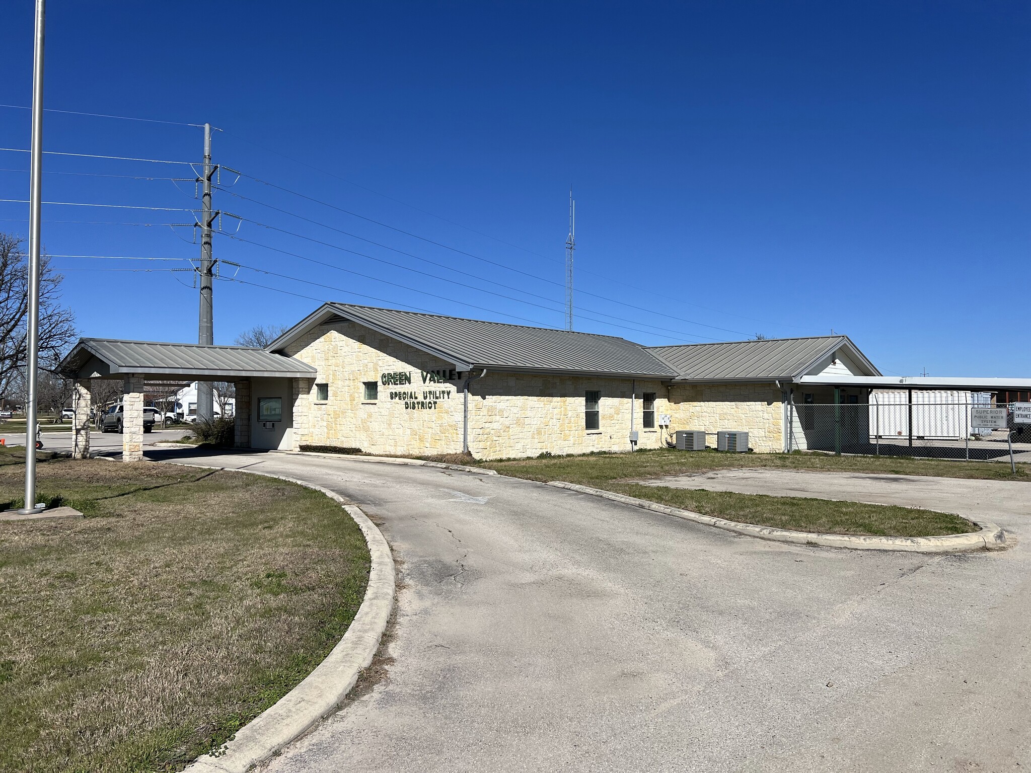 529 S Center St, Marion, TX for sale Primary Photo- Image 1 of 1